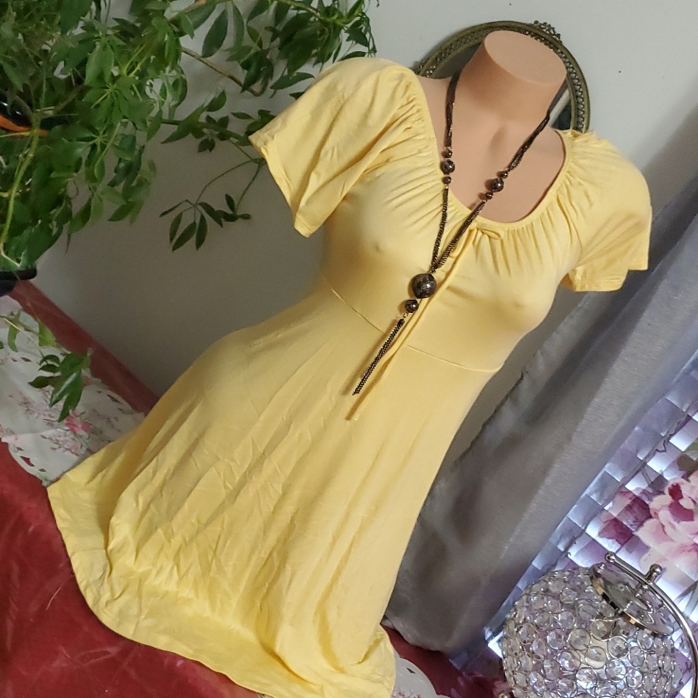 LAST ONE Gorgeous Yellow Sundress - Picture 1 of 10